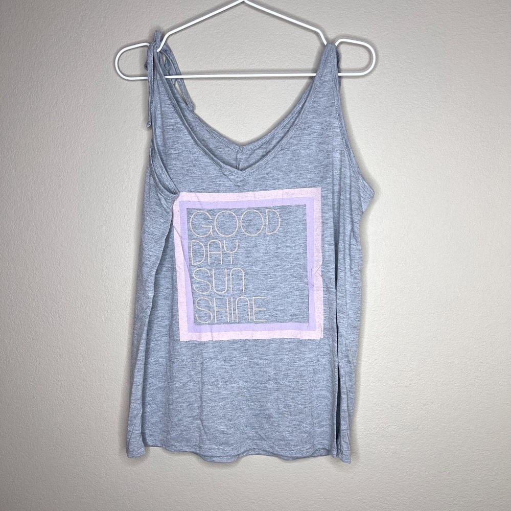 📍Xhilaration Sleepwear "Good day sunshine" tie at shoulders
